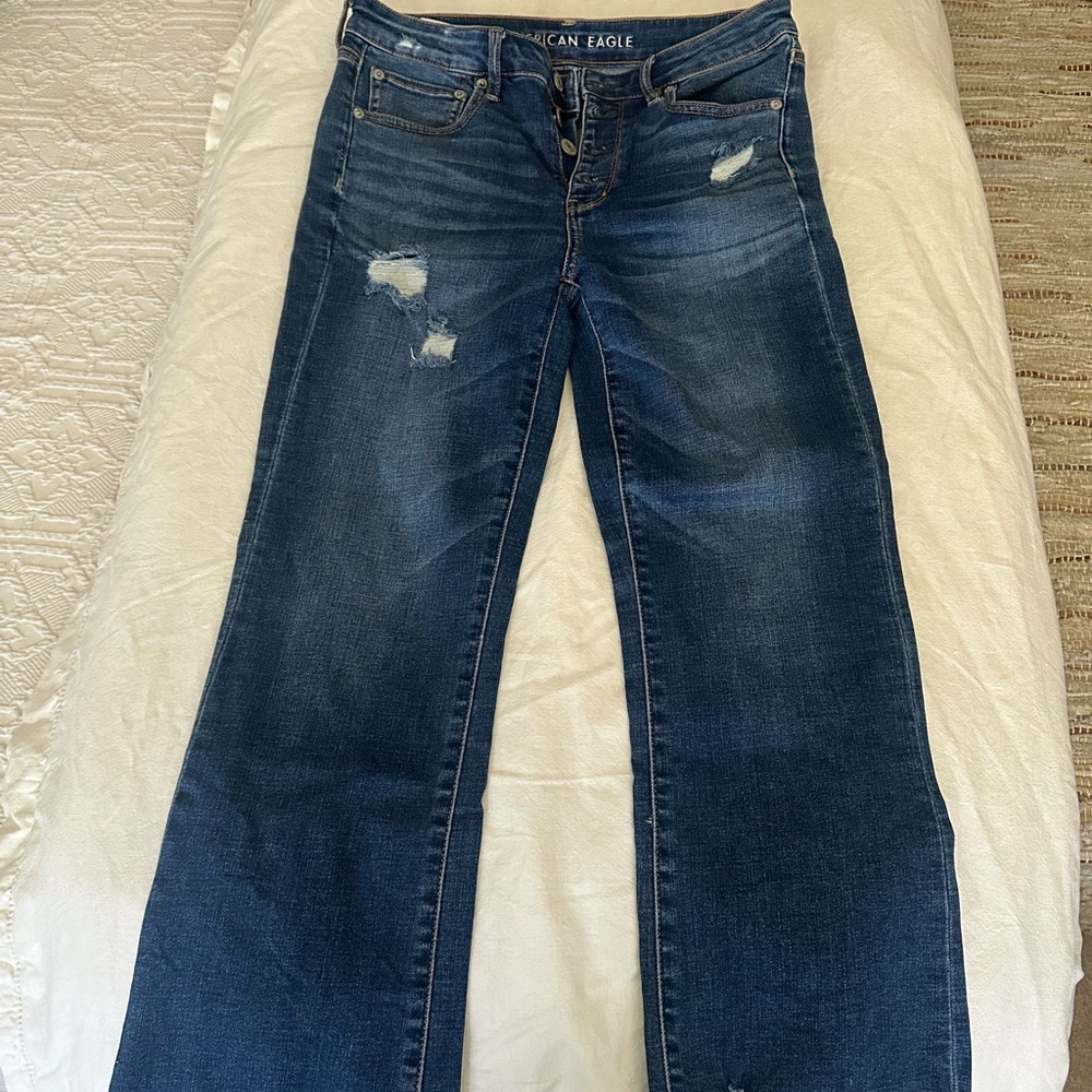 Womens size 4 short, American Eagle cropped jeans